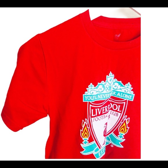 LIVERPOOL FOOTBALL CLUB Soccer Tee/Top With Cap Sleeves Red Boy 10Y - Picture 4 of 8